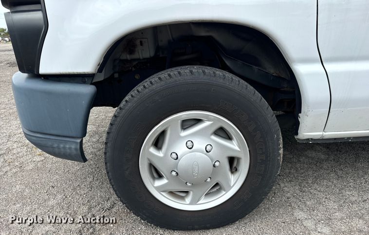 image for item OG9605 2014 Ford  E150 delivery van