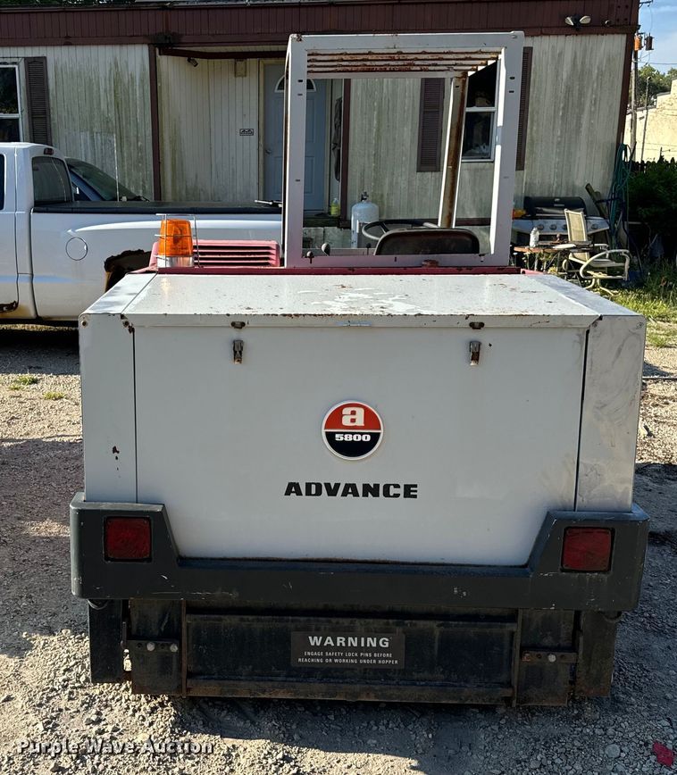 image for item OG9636 1986 Advanced  Retriever 5800 sweeper