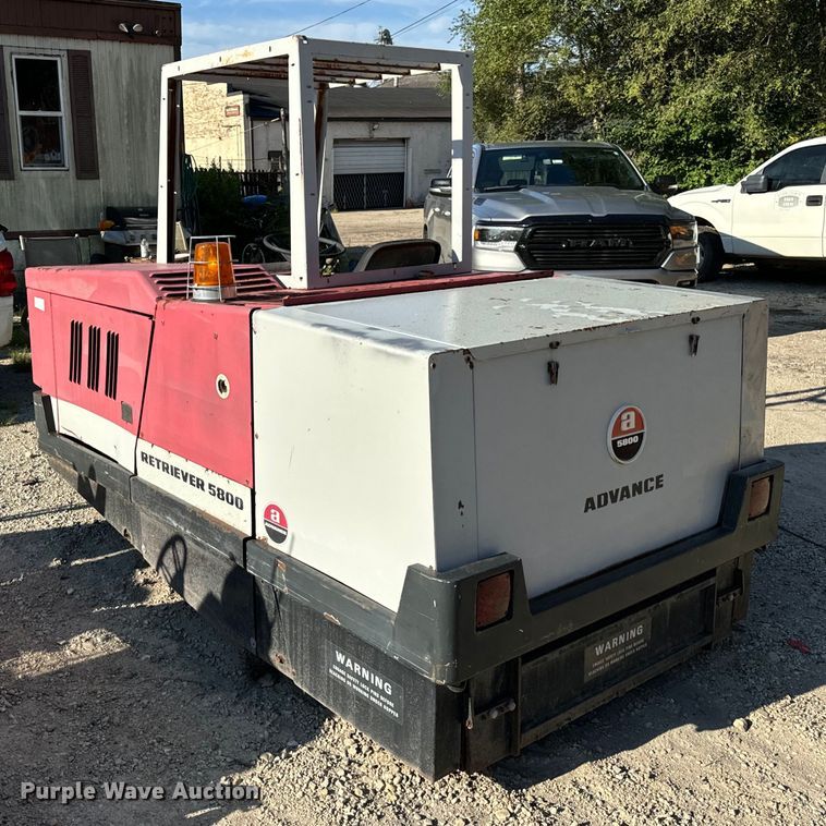 image for item OG9636 1986 Advanced  Retriever 5800 sweeper