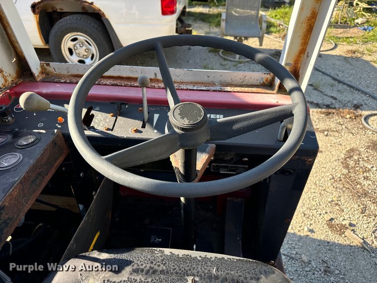 image for item OG9636 1986 Advanced  Retriever 5800 sweeper