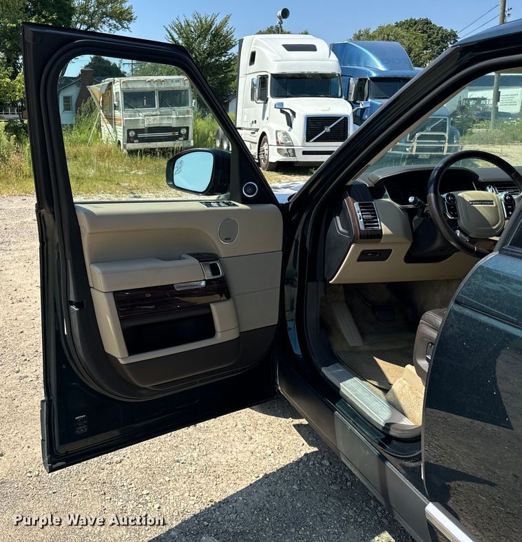 image for item OG9646 2014 Land Rover  Range Rover HSE SUV