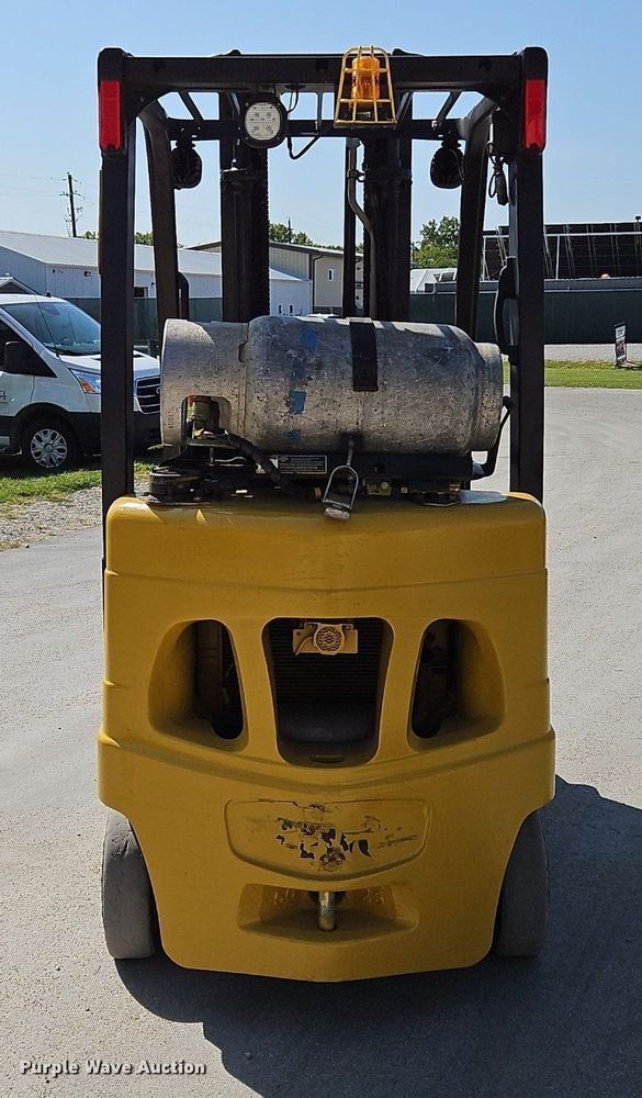 image for item OJ9825 Yale  GLC050VXNVSE094 forklift