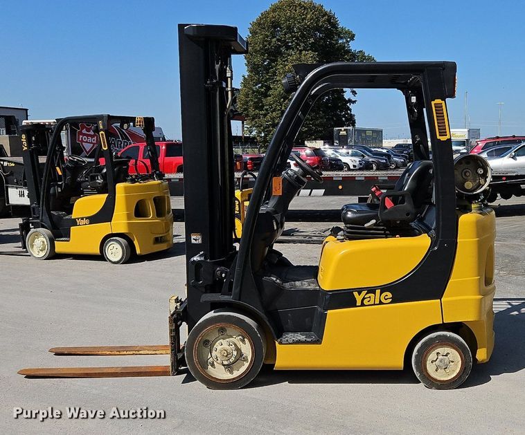 image for item OJ9825 Yale  GLC050VXNVSE094 forklift