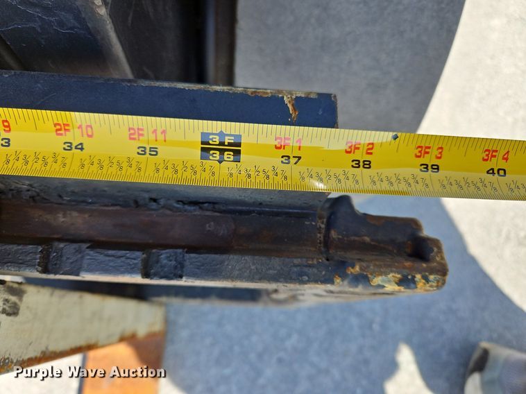 image for item OJ9825 Yale  GLC050VXNVSE094 forklift