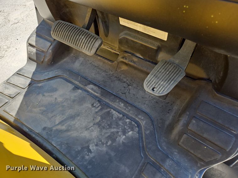 image for item OJ9825 Yale  GLC050VXNVSE094 forklift