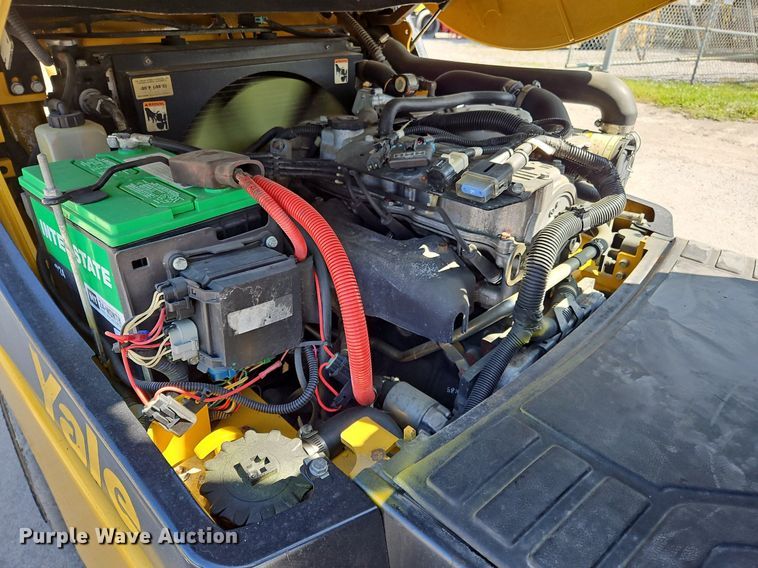 image for item OJ9825 Yale  GLC050VXNVSE094 forklift
