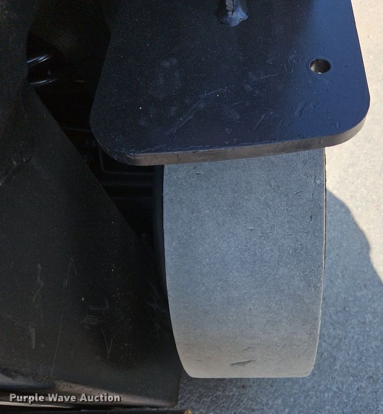 image for item OJ9825 Yale  GLC050VXNVSE094 forklift