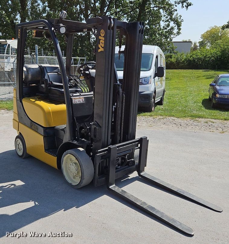 image for item OJ9826 Yale GLC050VXNVSE083 forklift