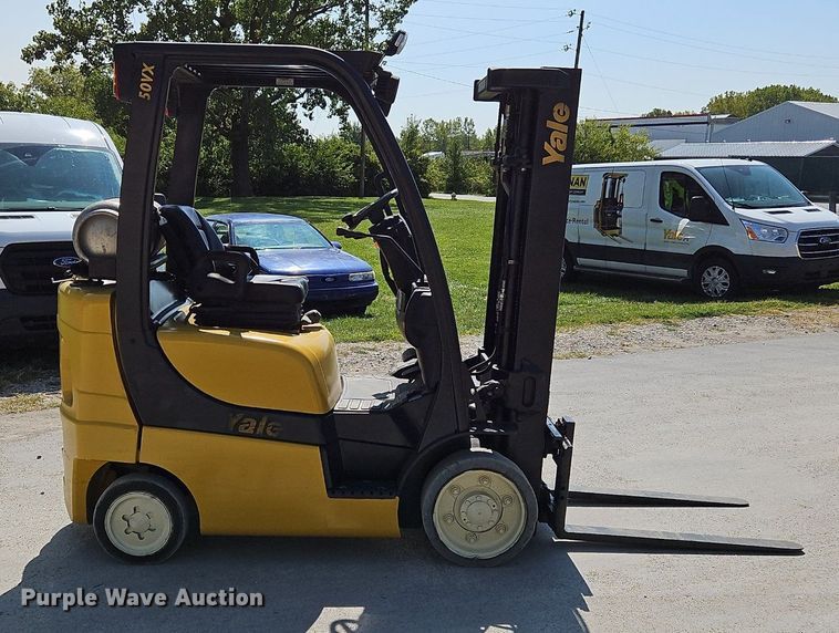 image for item OJ9826 Yale GLC050VXNVSE083 forklift