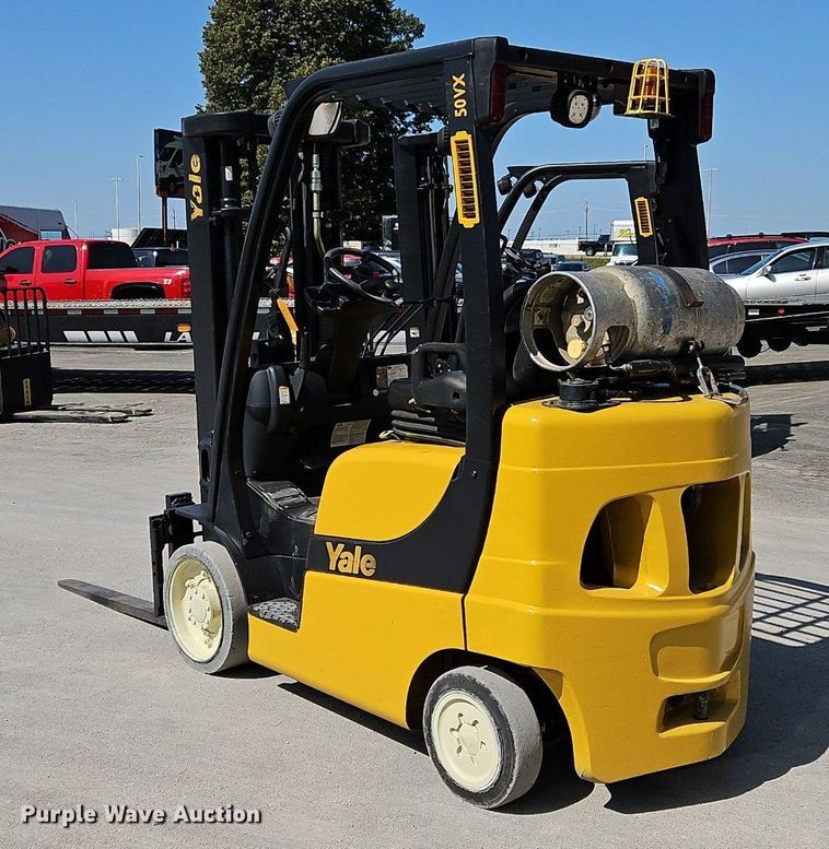 image for item OJ9826 Yale GLC050VXNVSE083 forklift