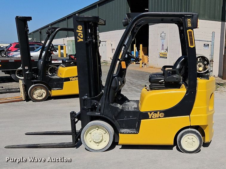 image for item OJ9826 Yale GLC050VXNVSE083 forklift