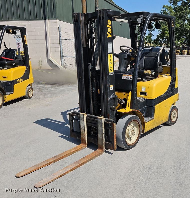 image for item OJ9827 Yale GLC050VXNVSE083 forklift