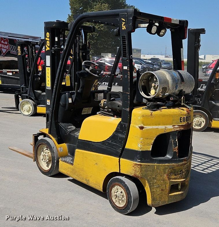 image for item OJ9827 Yale GLC050VXNVSE083 forklift
