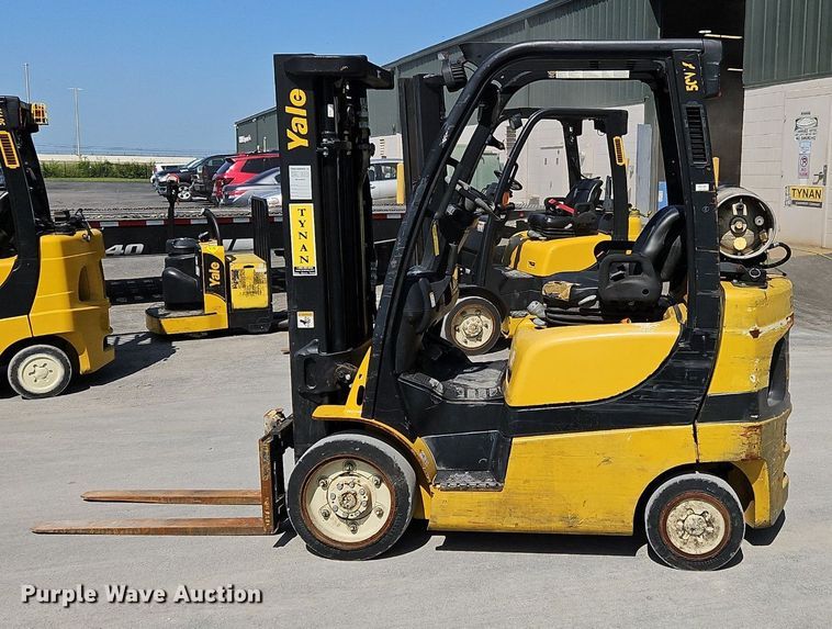 image for item OJ9827 Yale GLC050VXNVSE083 forklift