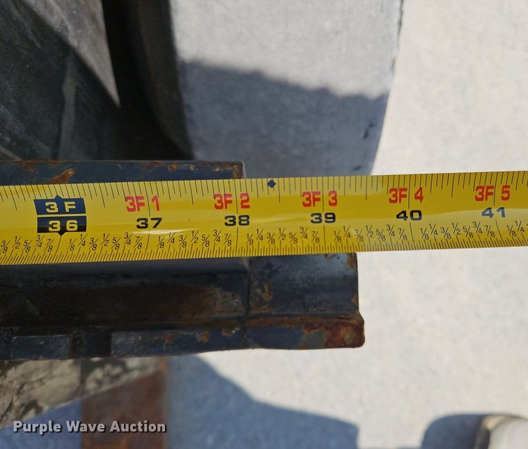 image for item OJ9827 Yale GLC050VXNVSE083 forklift