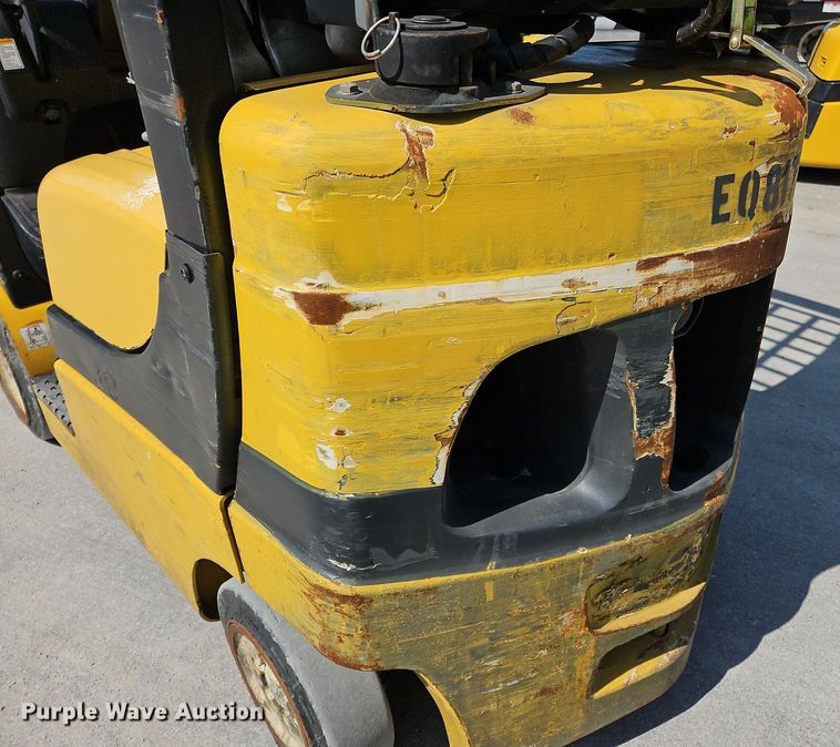 image for item OJ9827 Yale GLC050VXNVSE083 forklift