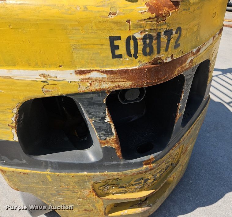 image for item OJ9827 Yale GLC050VXNVSE083 forklift