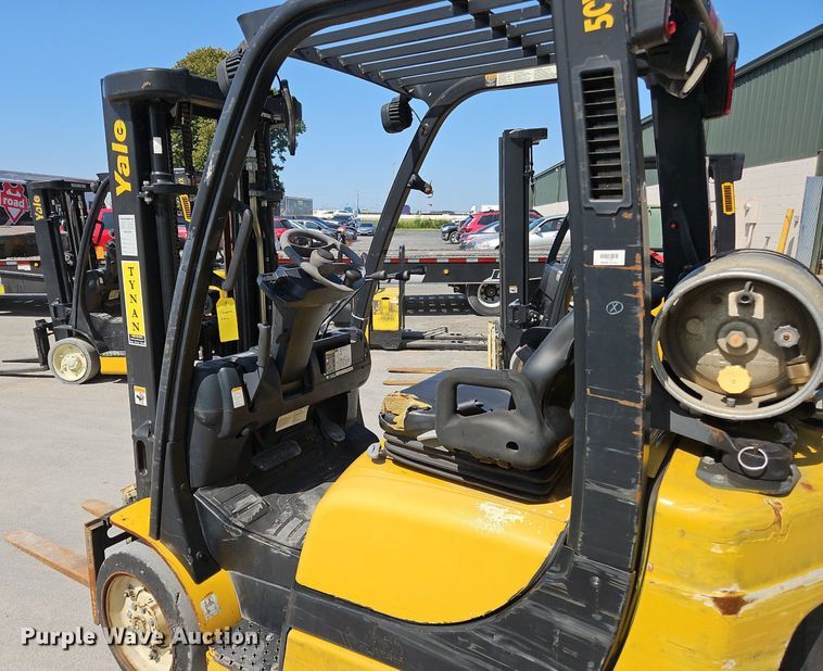 image for item OJ9827 Yale GLC050VXNVSE083 forklift