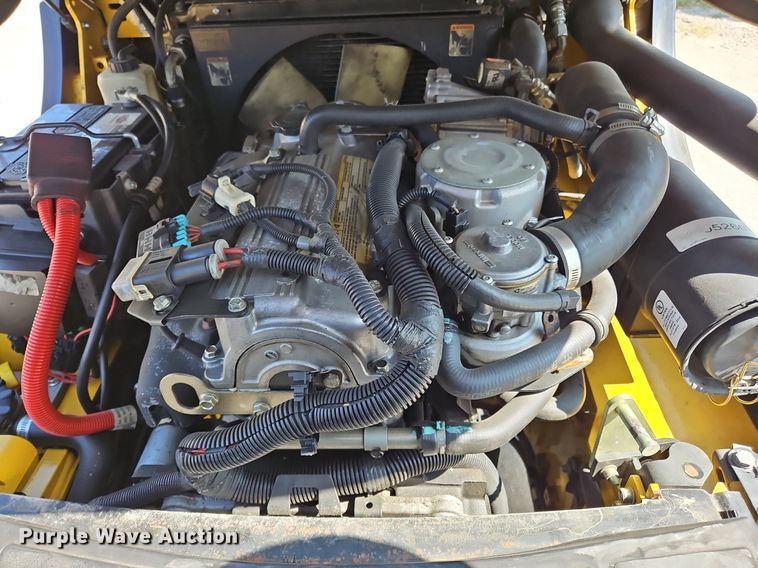 image for item OJ9827 Yale GLC050VXNVSE083 forklift