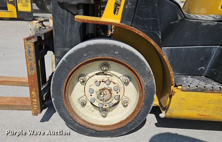 image for item OJ9827 Yale GLC050VXNVSE083 forklift