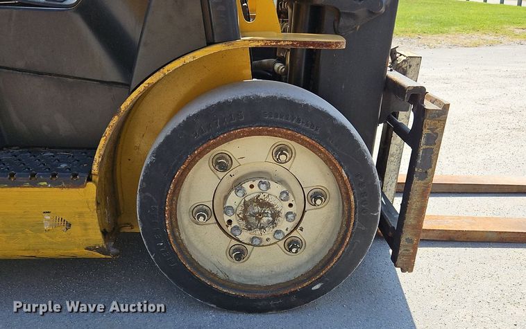 image for item OJ9827 Yale GLC050VXNVSE083 forklift