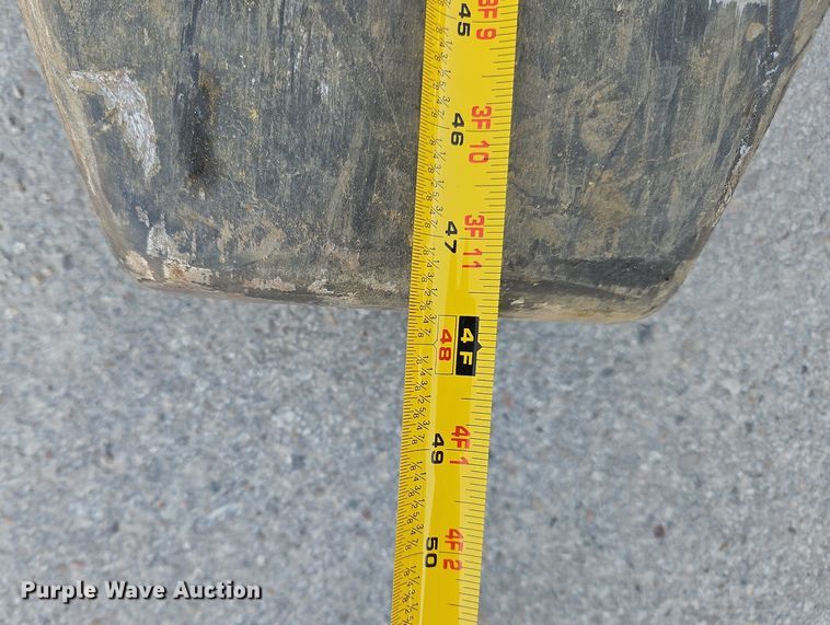 image for item OJ9828 Yale MPE060LVGN24T2748 order picker