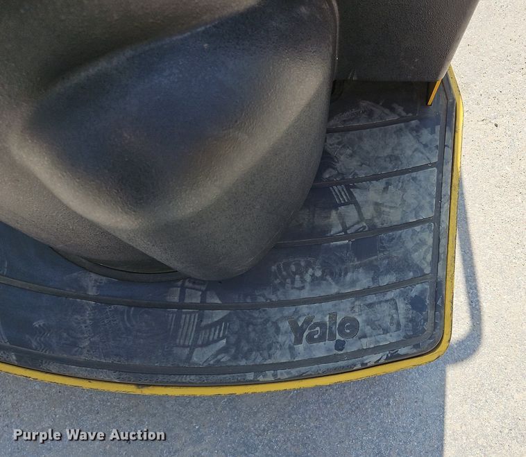 image for item OJ9828 Yale MPE060LVGN24T2748 order picker