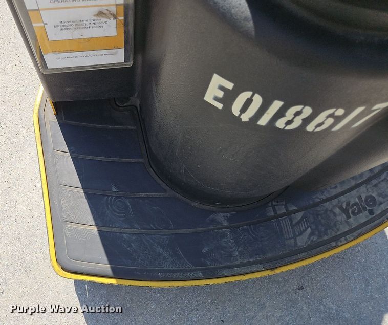 image for item OJ9828 Yale MPE060LVGN24T2748 order picker