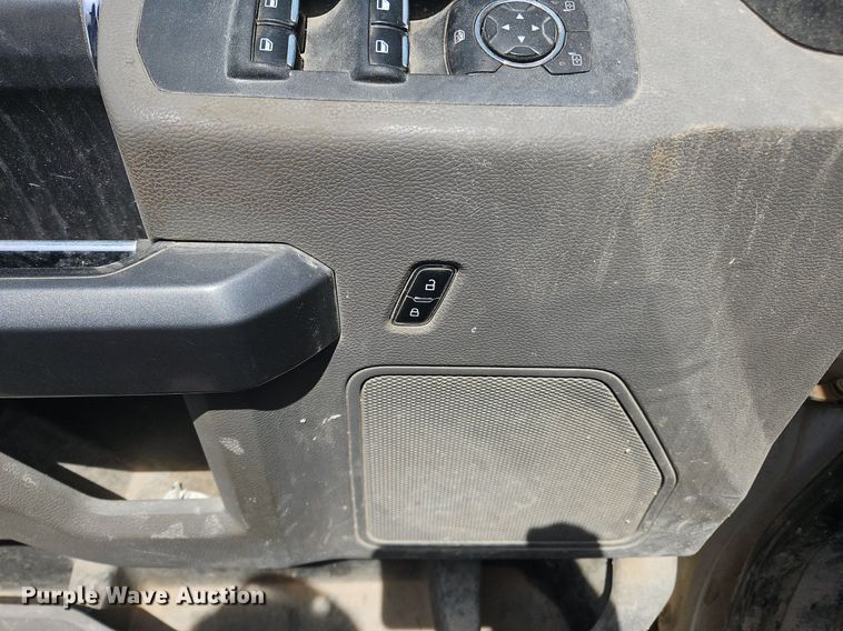 image for item OK9979 2016 Ford  F150 XLT SuperCrew pickup truck