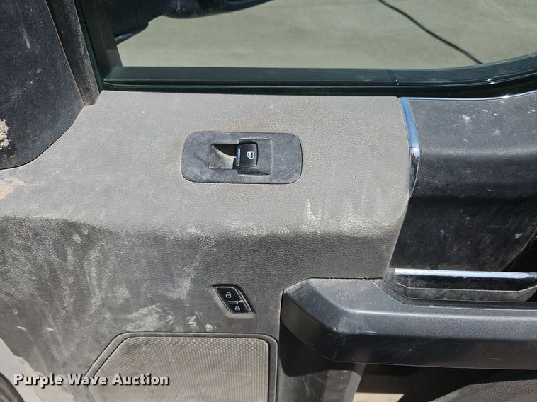 image for item OK9979 2016 Ford  F150 XLT SuperCrew pickup truck