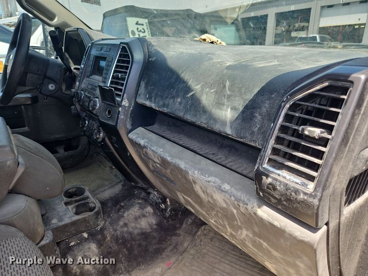 image for item OK9979 2016 Ford  F150 XLT SuperCrew pickup truck