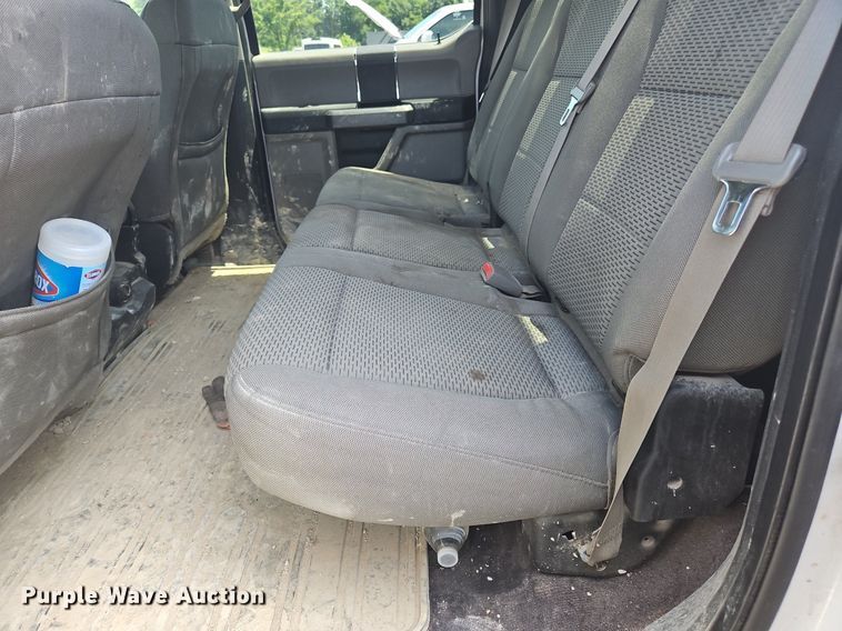 image for item OK9979 2016 Ford  F150 XLT SuperCrew pickup truck