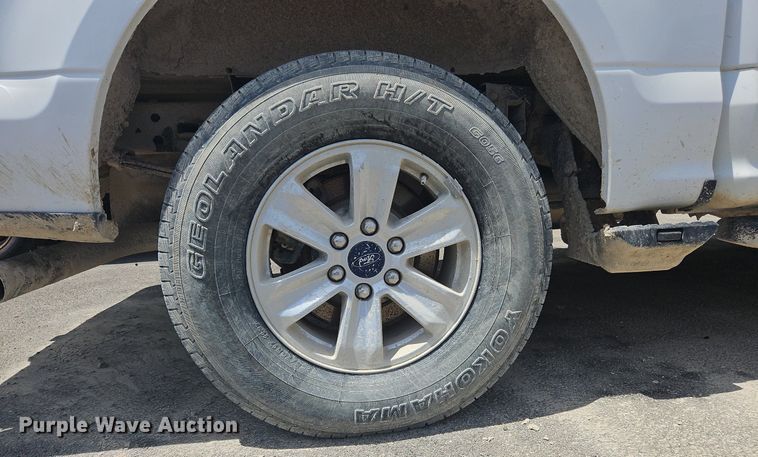 image for item OK9979 2016 Ford  F150 XLT SuperCrew pickup truck