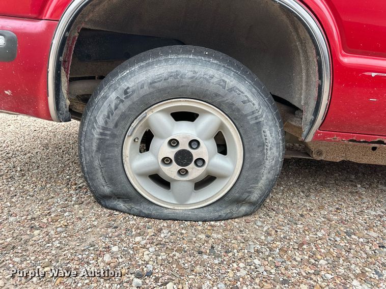 image for item OM9616 1998 Chevrolet Blazer SUV