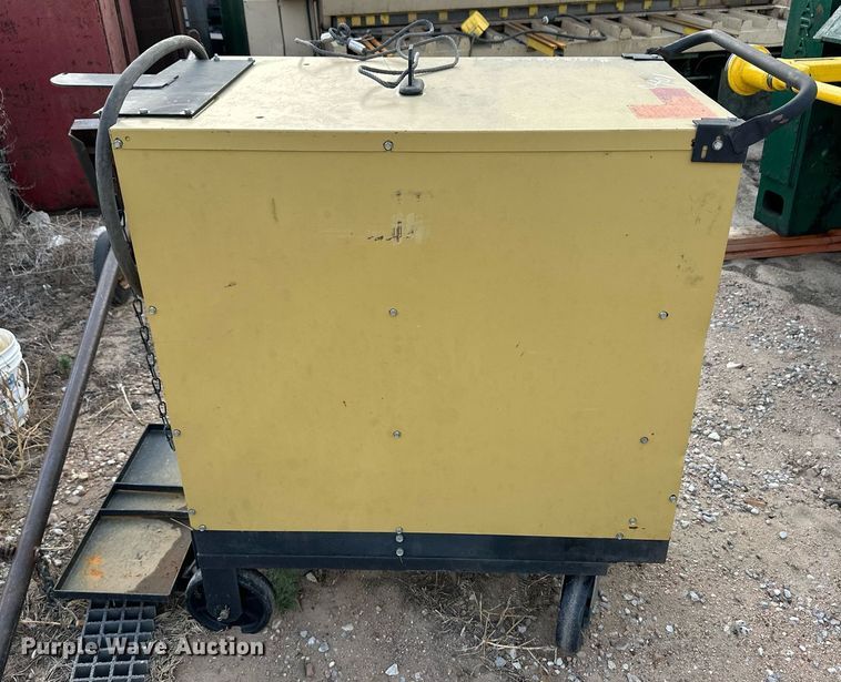 image for item OM9630 Hobart Cyber-Wave 300S welder