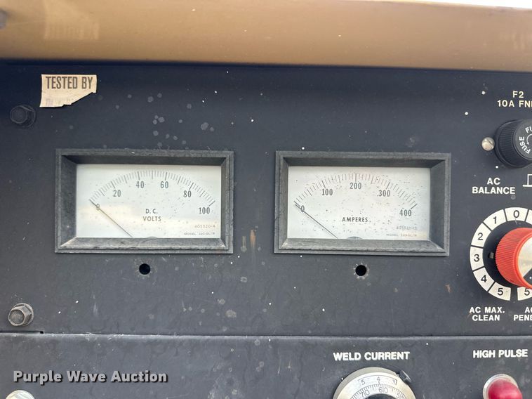 image for item OM9630 Hobart Cyber-Wave 300S welder