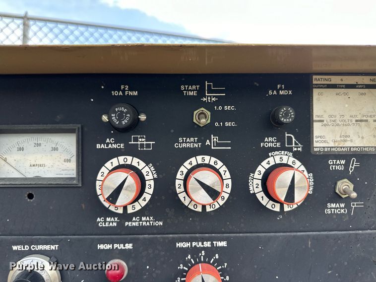 image for item OM9630 Hobart Cyber-Wave 300S welder