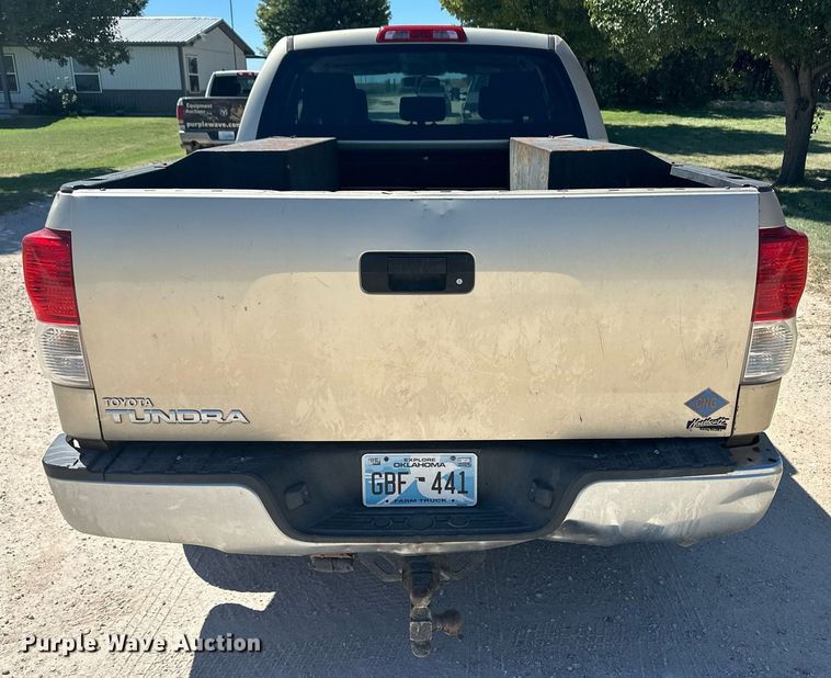 image for item OM9660 2010 Toyota Tundra Double Cab pickup truck