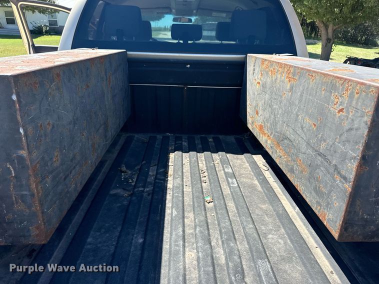 image for item OM9660 2010 Toyota Tundra Double Cab pickup truck