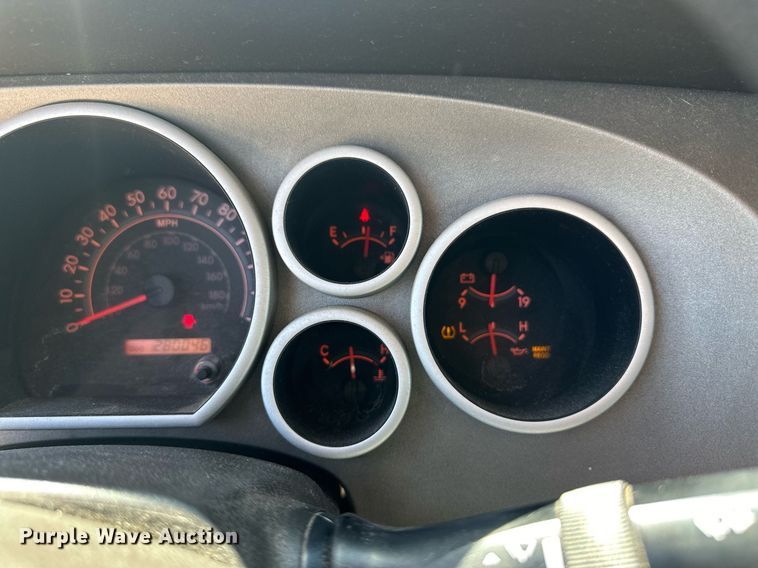 image for item OM9660 2010 Toyota Tundra Double Cab pickup truck