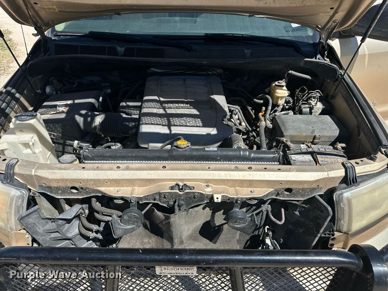 image for item OM9660 2010 Toyota Tundra Double Cab pickup truck