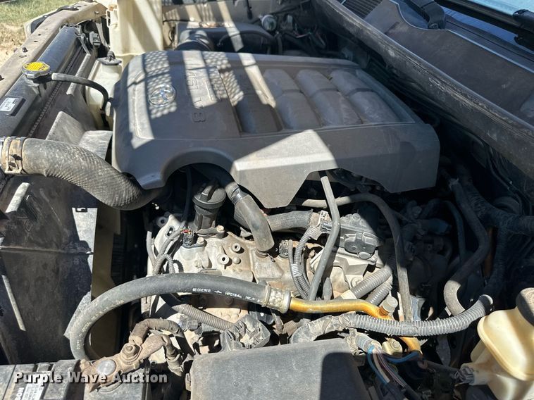 image for item OM9660 2010 Toyota Tundra Double Cab pickup truck