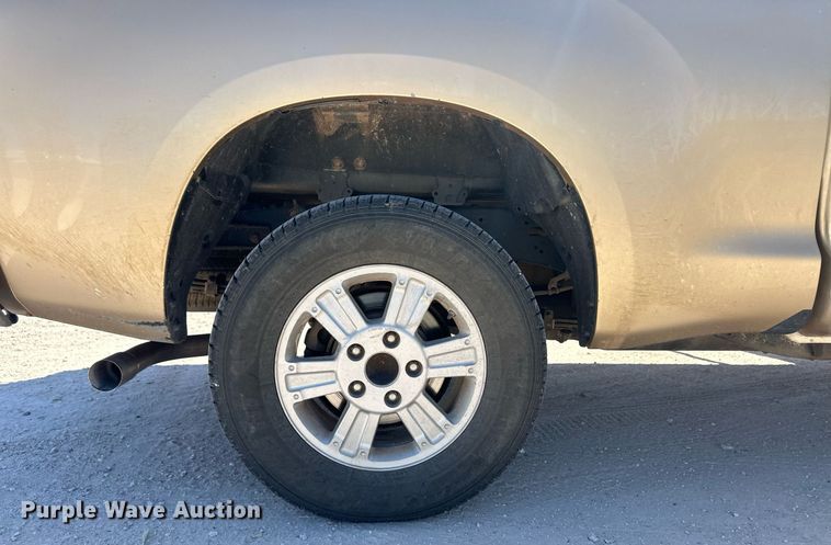 image for item OM9660 2010 Toyota Tundra Double Cab pickup truck