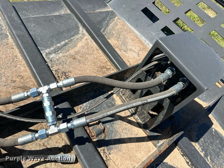 image for item OM9662 CID skid steer rotary mower