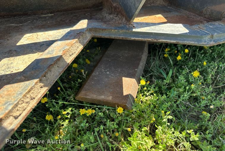 image for item OM9662 CID skid steer rotary mower