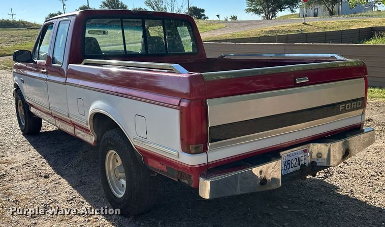 image for item OM9663 1994 Ford F150 SuperCab pickup truck