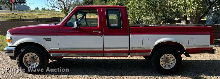 image for item OM9663 1994 Ford F150 SuperCab pickup truck