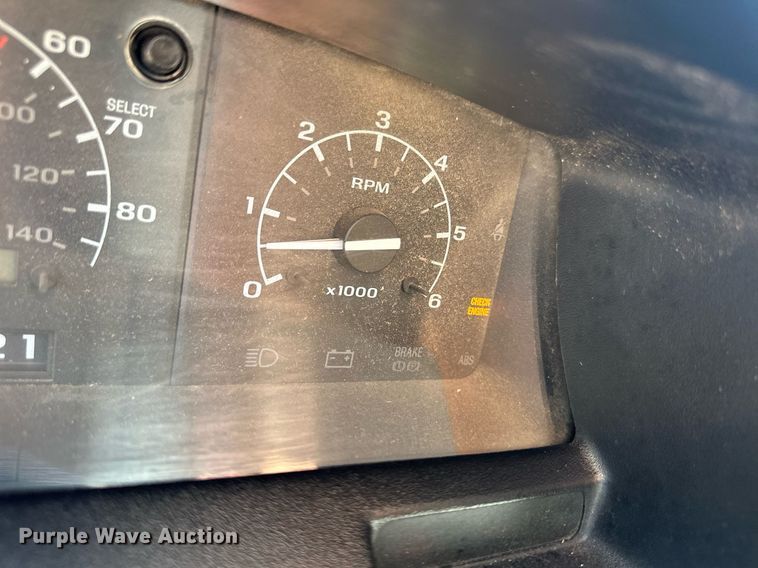 image for item OM9663 1994 Ford F150 SuperCab pickup truck