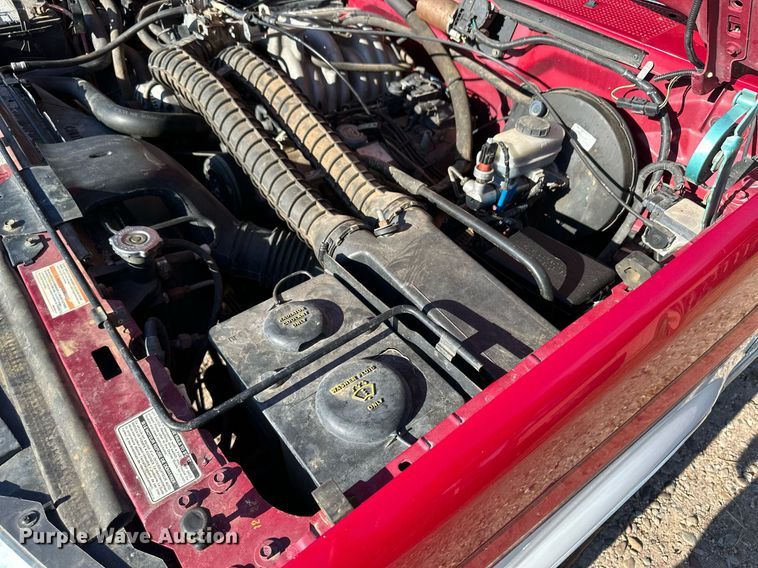 image for item OM9663 1994 Ford F150 SuperCab pickup truck