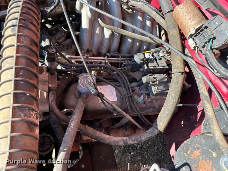 image for item OM9663 1994 Ford F150 SuperCab pickup truck